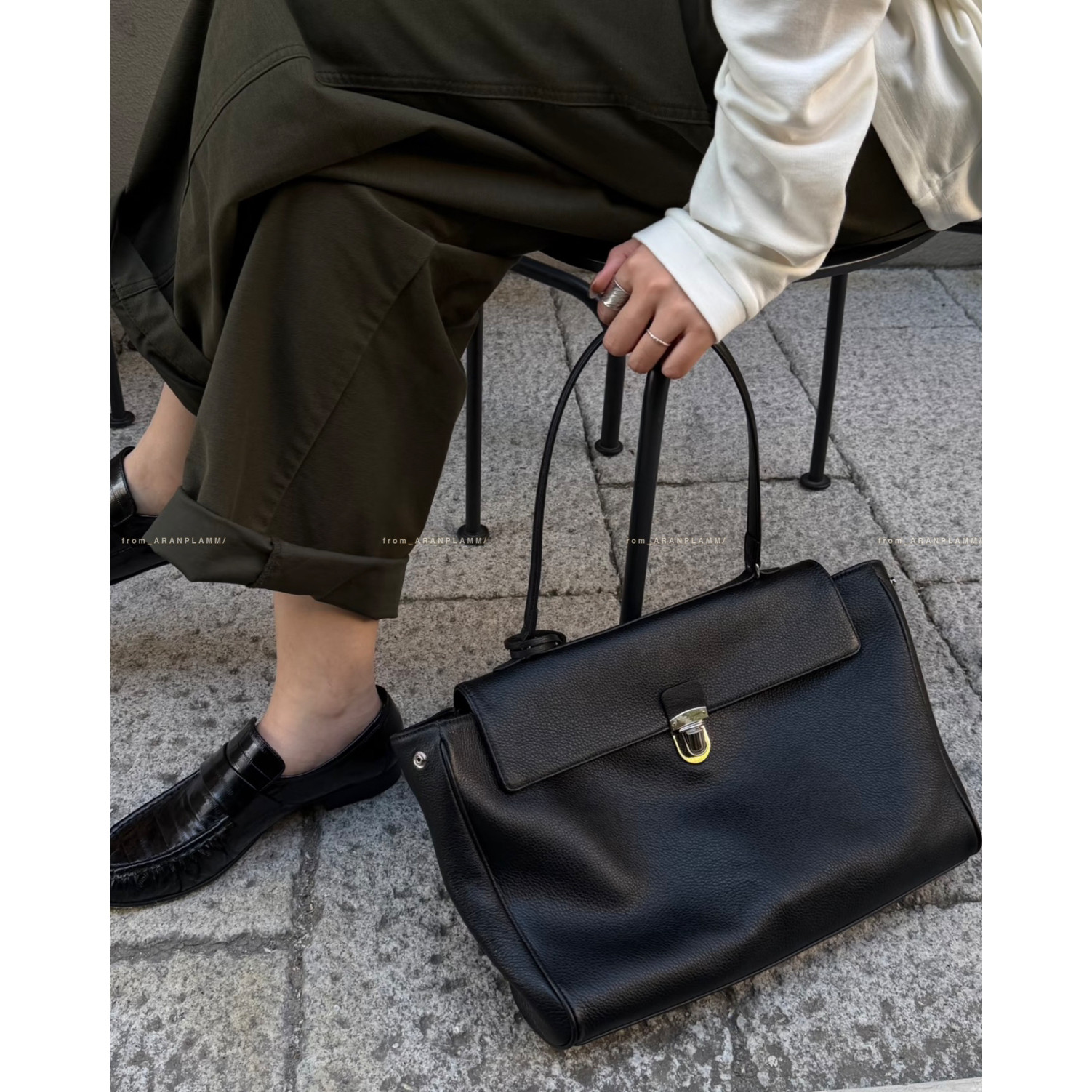 极简风黑色牛皮单肩包女大容量手提托特包通勤包,箱包皮具/热销女包/男包,单肩包,淘宝优惠券,粉丝福利购,淘宝优惠卷