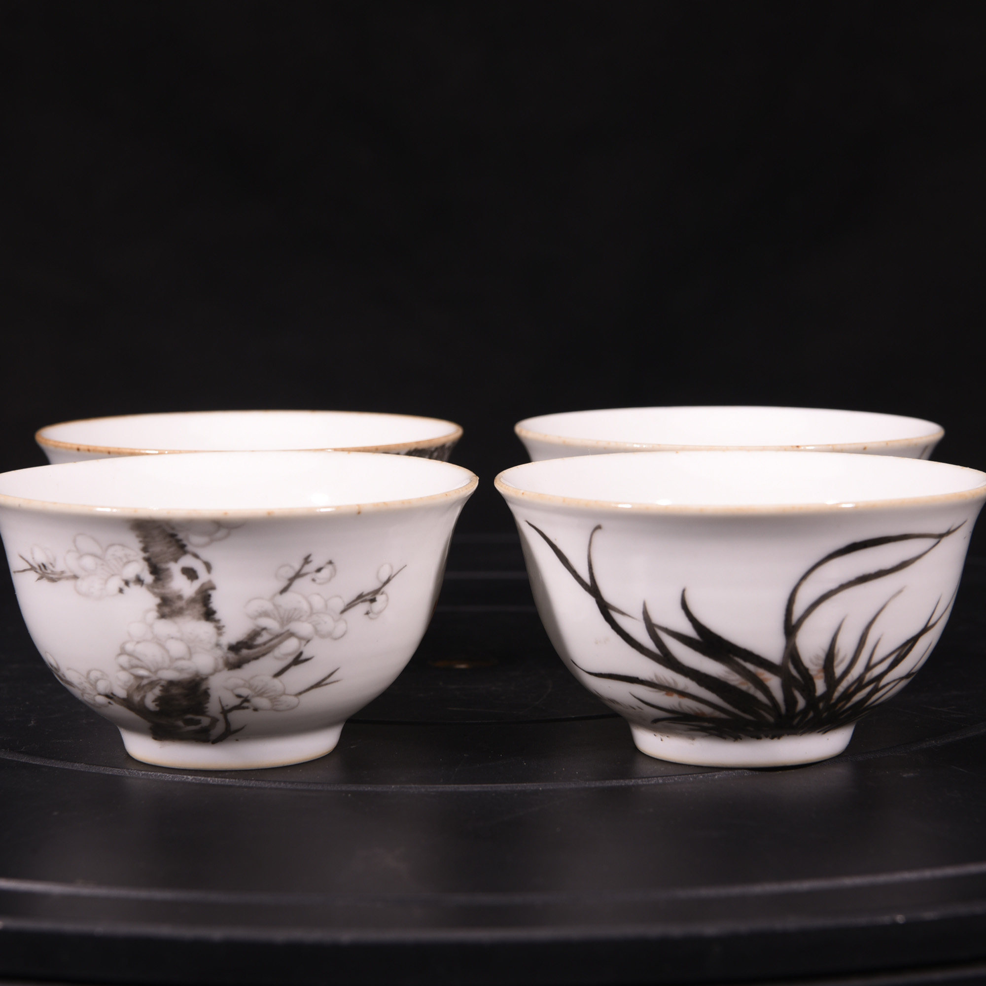 民国仙槎绘浅绛彩墨彩梅兰竹菊纹映莲轩造款酒杯茶杯