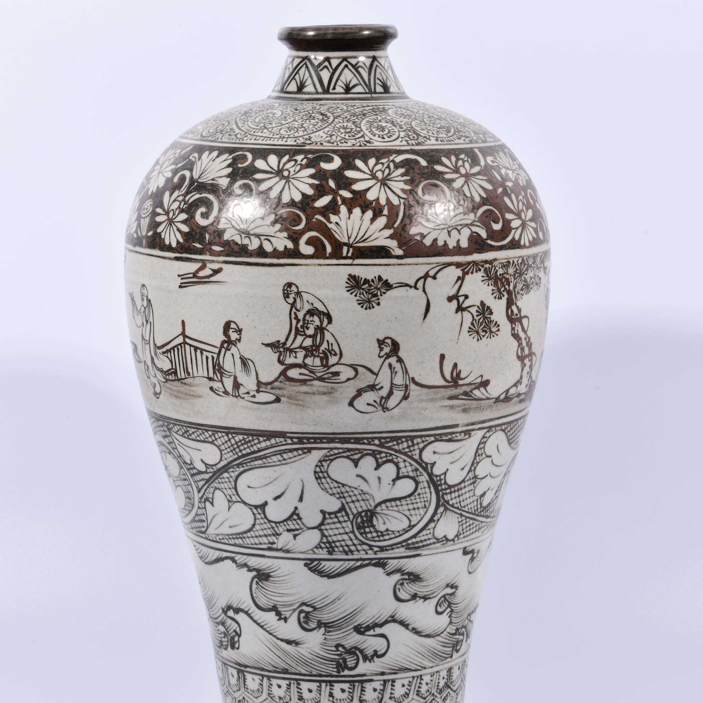 大唐高丽瓷铁绘褐彩婴戏图纹梅瓶