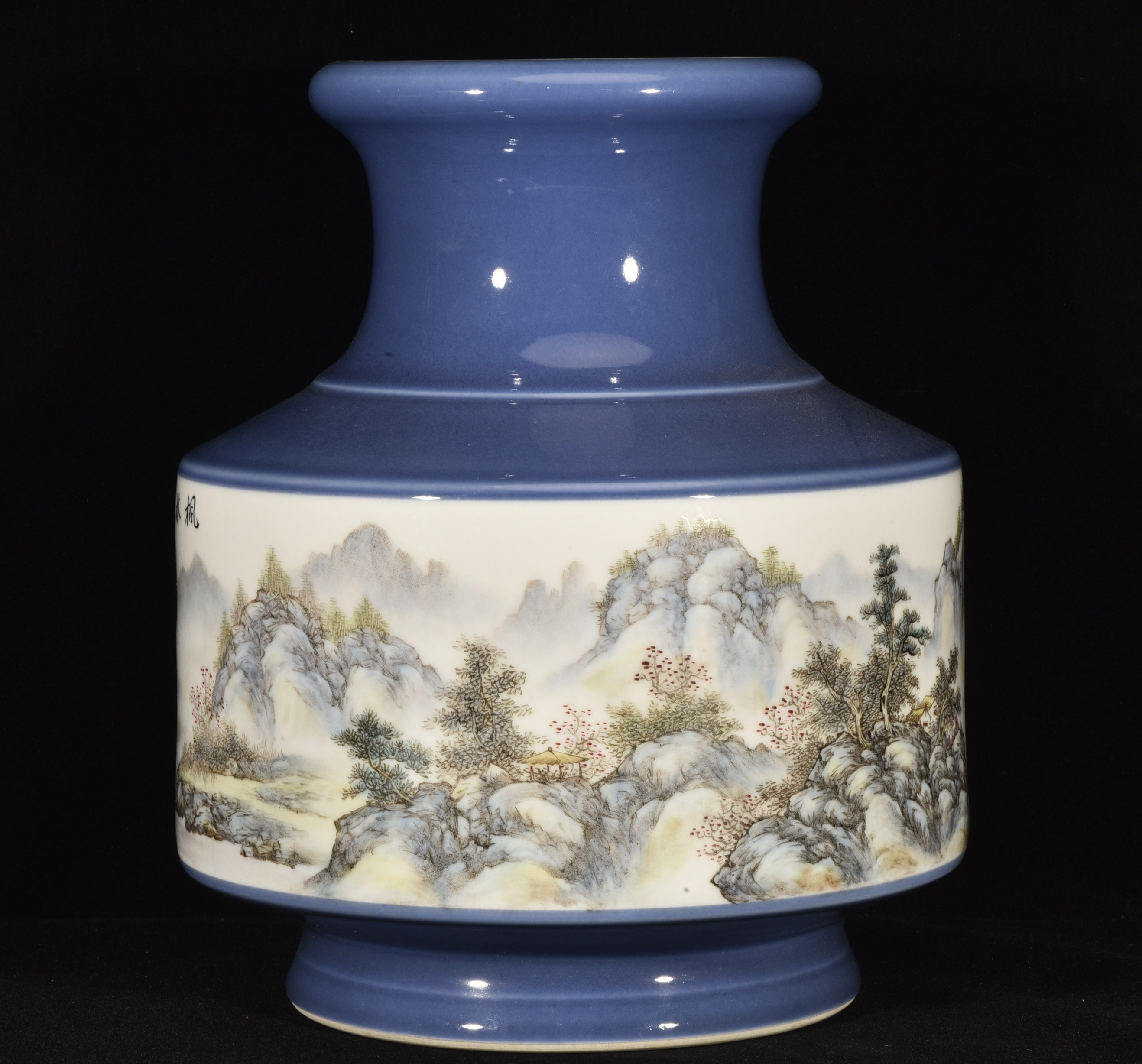 民国珠山八友汪野亭绘粉彩山水纹霁蓝釉马蹄尊瓶