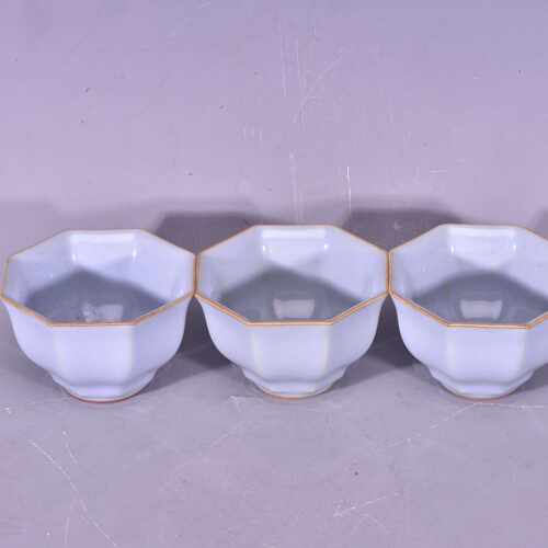 大宋清凉寺天青色玛瑙釉汝窑徽宗赵佶天下一人款八棱酒杯茶杯