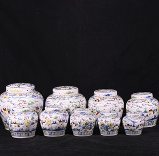 大明成化年制红胎斗彩婴戏图纹整套天字罐