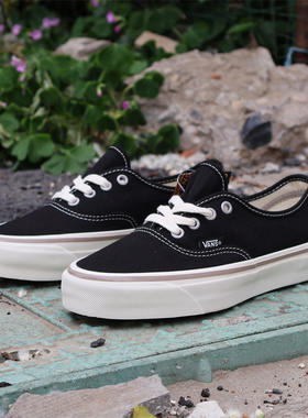 VC体育 Vans Aut黑色低帮经典复古板鞋春夏款简易百搭VN000CT71KP