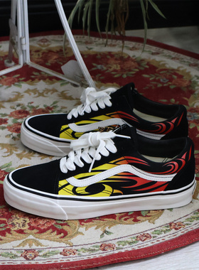 VC体育 VANS黑红色低帮醒目火焰复古高端运动休闲板鞋VN000D56MCG