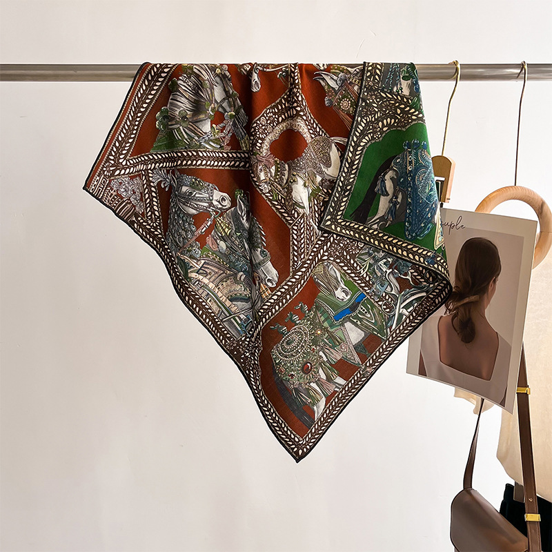 桑蚕丝轻奢骑士之舞双面双色丝巾