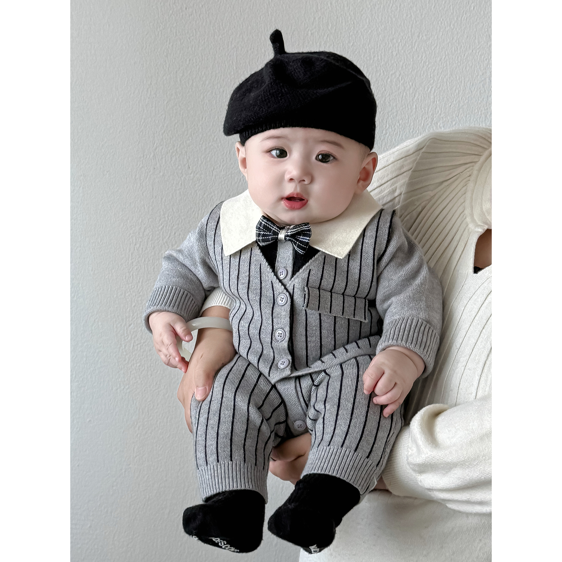 拉果拉新款男宝宝秋装百天一岁衣服针织毛衣绅士连体衣Polo领爬服