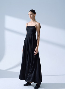 UNCHATGRIS 23SS 不对称捏褶吊带连衣裙
