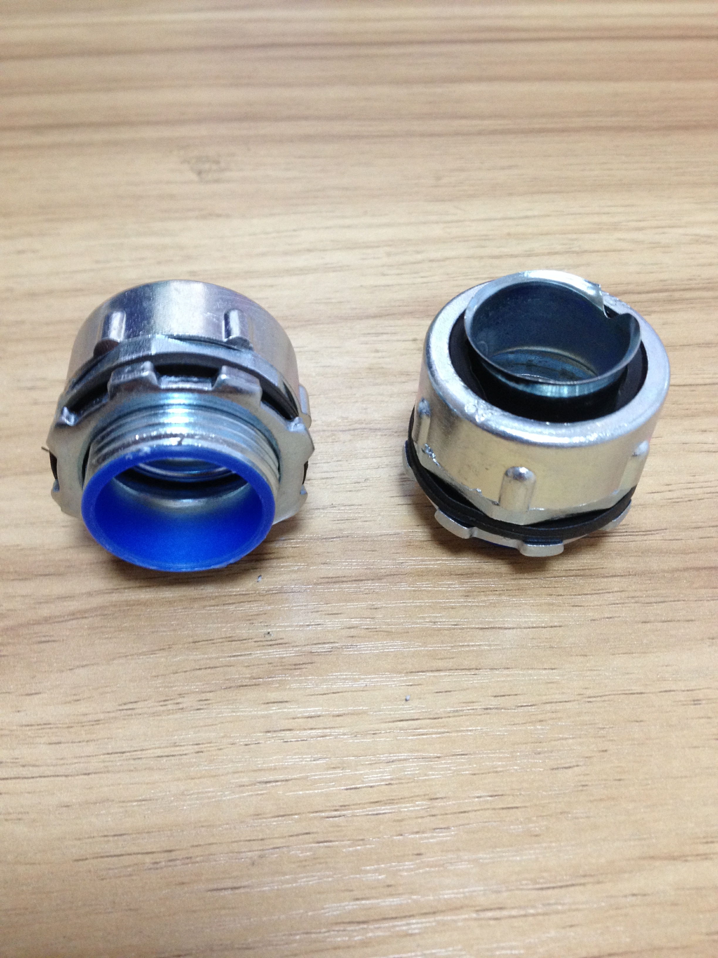 包塑金属软管接头蛇皮管接头 外丝接头软管锁母端式接头dpj箱接头