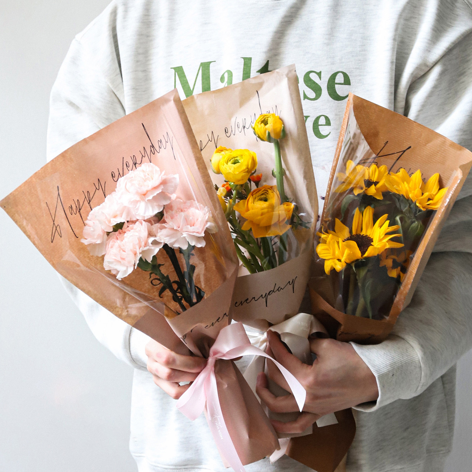 新品牛皮纸多支袋快乐每一天花艺花束鲜花袋网红包装材料简约防水