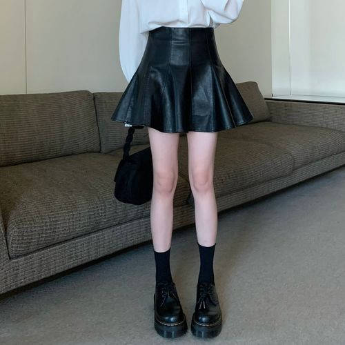 New real shooting real price high waist pleated umbrella skirt shows thin PU leather skirt a-word half body wrap hip short skirt fluffy skirt