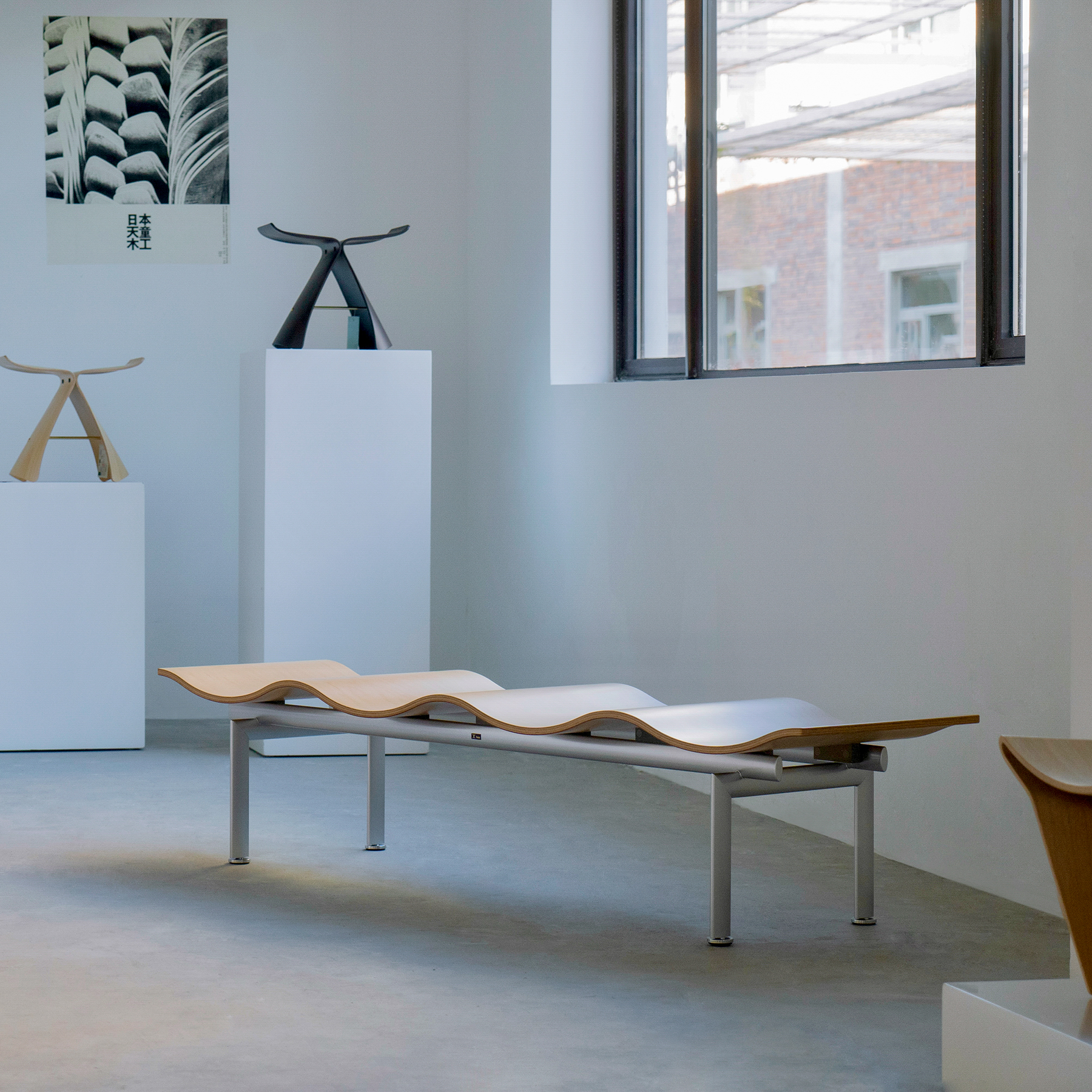 波浪凳适合公共空间长凳