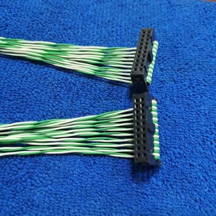 2.54 20pin双绞排线 蓝白对绞排线 耳朝外 定制 线长15cm