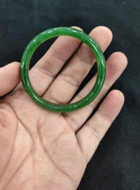和田碧玉手镯冰底菠菜绿满绿中细条手镯无裂无纹52圈口