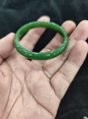 和田碧玉手镯冰底菠菜绿满绿中细条手镯无裂无纹50圈口