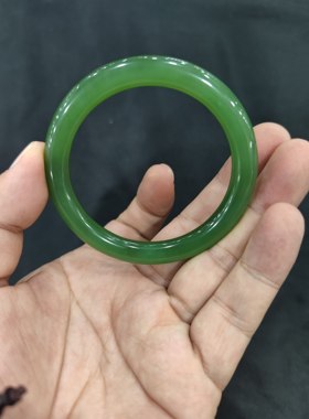 和田碧玉手镯冰底阳绿满绿圆条手镯无裂质地细腻56圈口