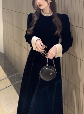 法式气质挂珍珠撞色领口黑色丝绒连衣裙女秋冬优雅氛围短款