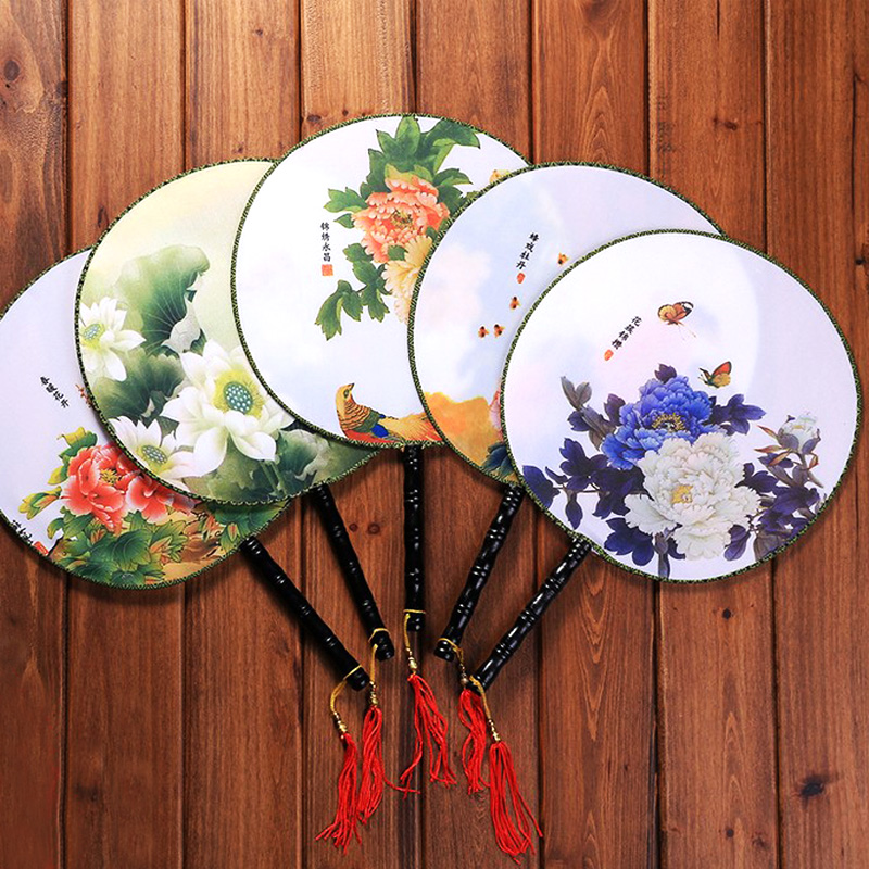 花鸟古典跳舞蹈表演团扇