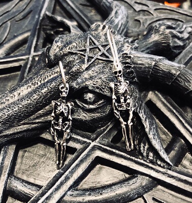 英国a牌骸骨骷髅哥特朋克耳环