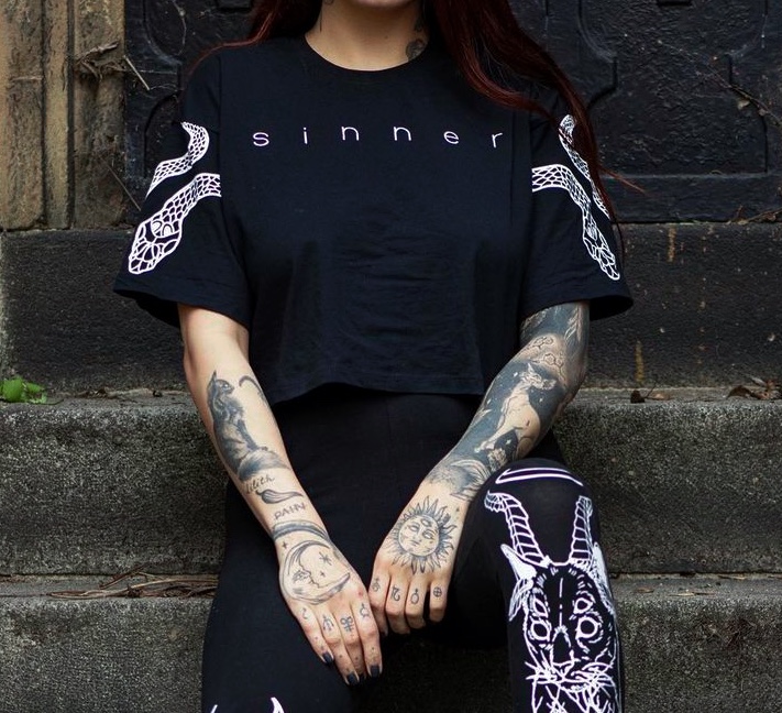 东欧哥特摇滚朋克超短短袖T恤