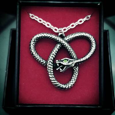 英国A牌暗黑哥特三叶草灵蛇项链