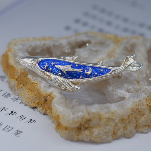 身境饰物||最小的海||原创设计高温珐琅足银 鲸鱼胸针 山海游记