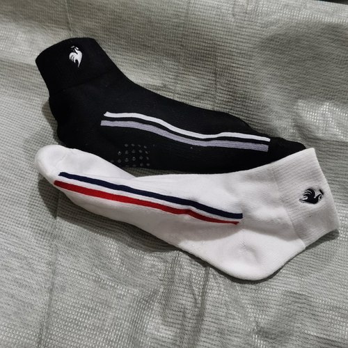 好面料刺绣款毛巾底运动袜 硅胶防滑中低帮中筒袜J50