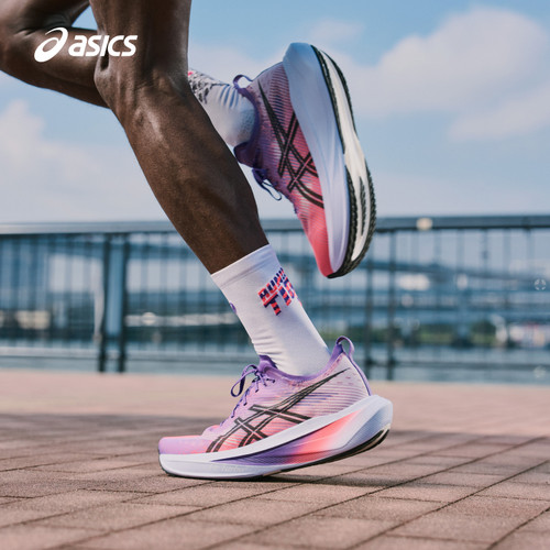 ASICS亚瑟士新款MEGABLT