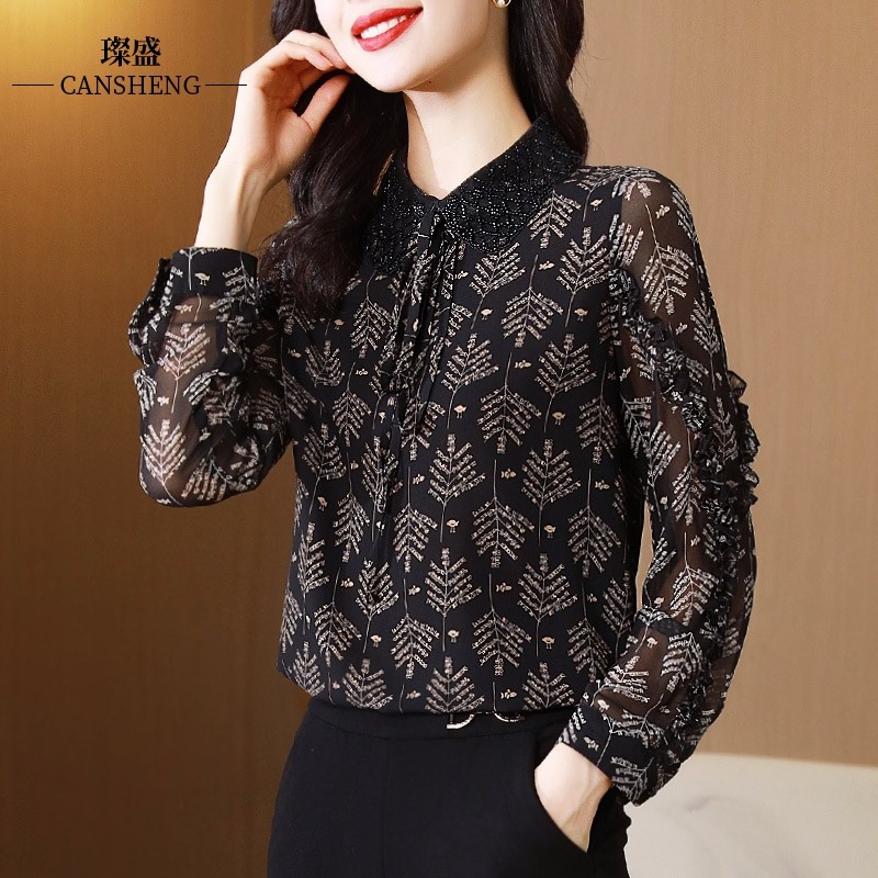 早秋上衣女蕾丝雪纺衫气质减龄高端衬衫时尚遮肚子显瘦花小衫复古