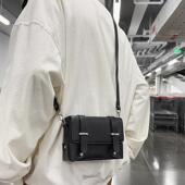 新款 小众高级感休闲斜挎包男ins潮牌小包小方包轻奢时尚 盒子包女