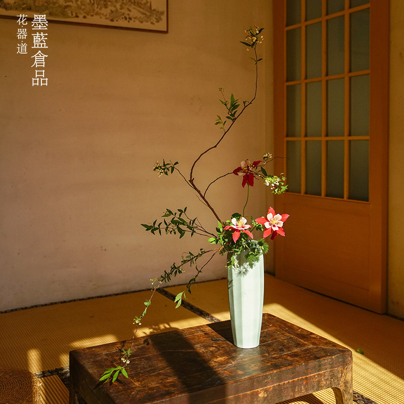 青瓷多瓣投入瓶日式小原流禅意中式插花器皿日式花器墨蓝花器设计
