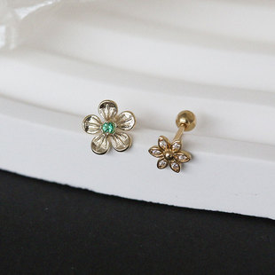 10K金耳环 白小C韩国黄金首饰14K 精致小绿钻花朵拧螺丝耳骨耳钉