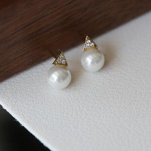 白小C高级感韩国纯10k/14k金黄金首饰 时尚镶钻三角形珍珠耳钉女