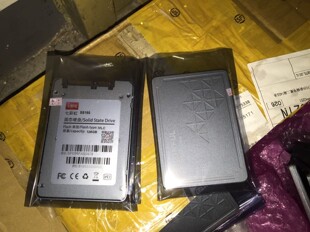 全新 2.5英寸 SATA3 七彩虹 SS150 SSD 120G 固态硬盘 128G