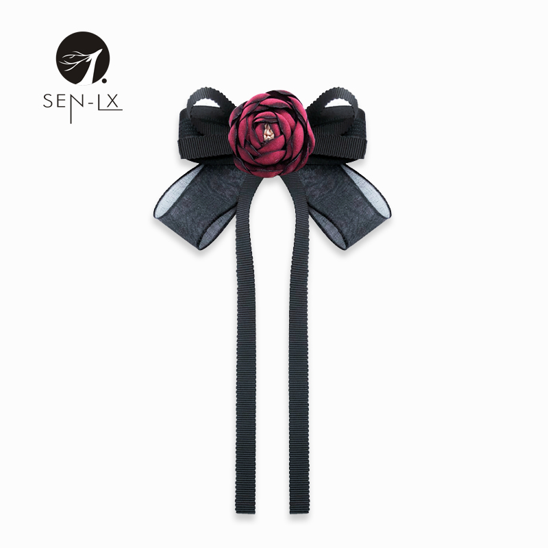 风日系玫瑰花朵带领蝴蝶结胸针