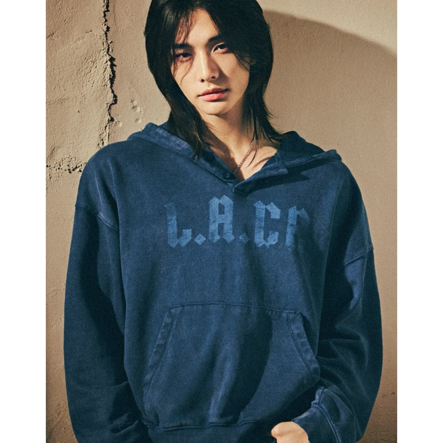 GUESS男女连帽卫衣宽松落肩