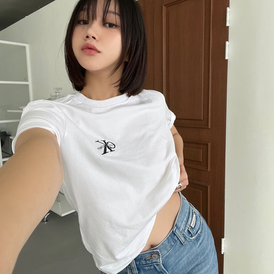 CK女士休闲刺绣净色圆领短袖T恤