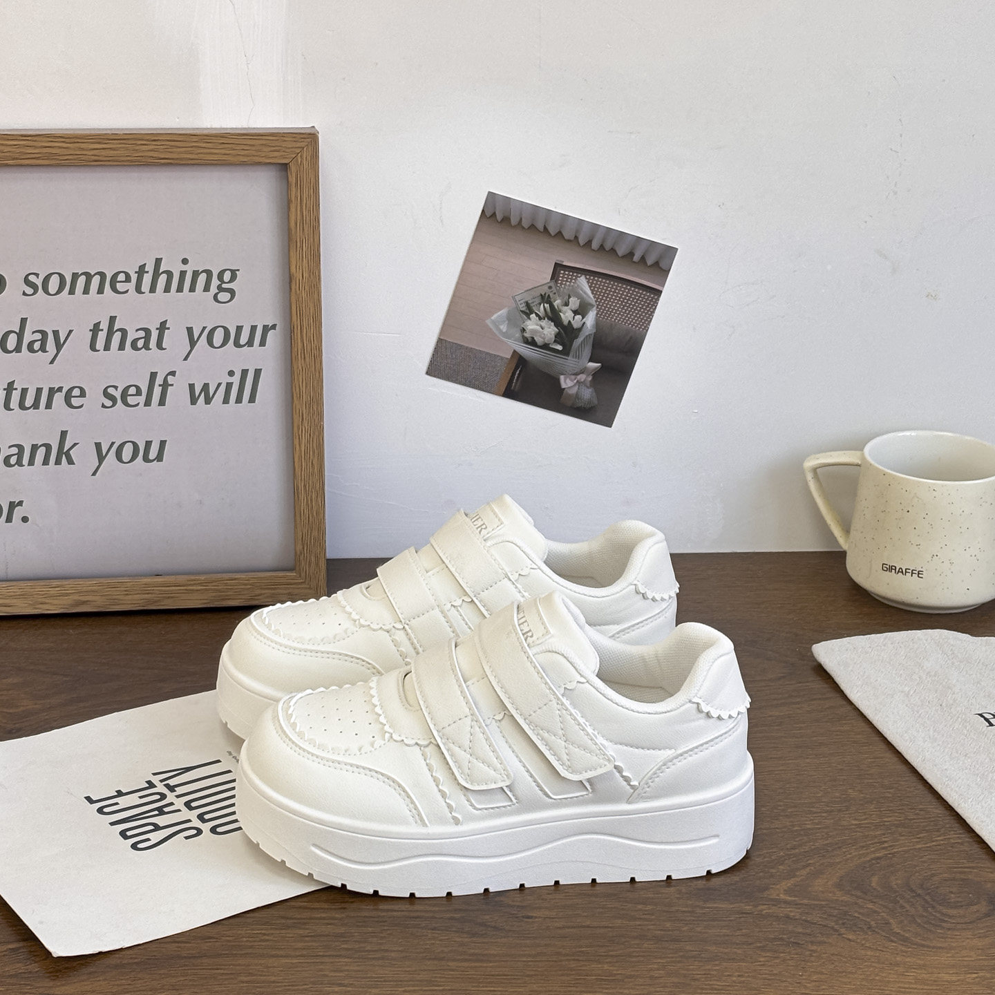 魔术贴圆头厚底通勤板鞋女2026春季新款学生休闲增高小白鞋,女鞋,休闲板鞋,淘宝优惠券,粉丝福利购,淘宝优惠卷