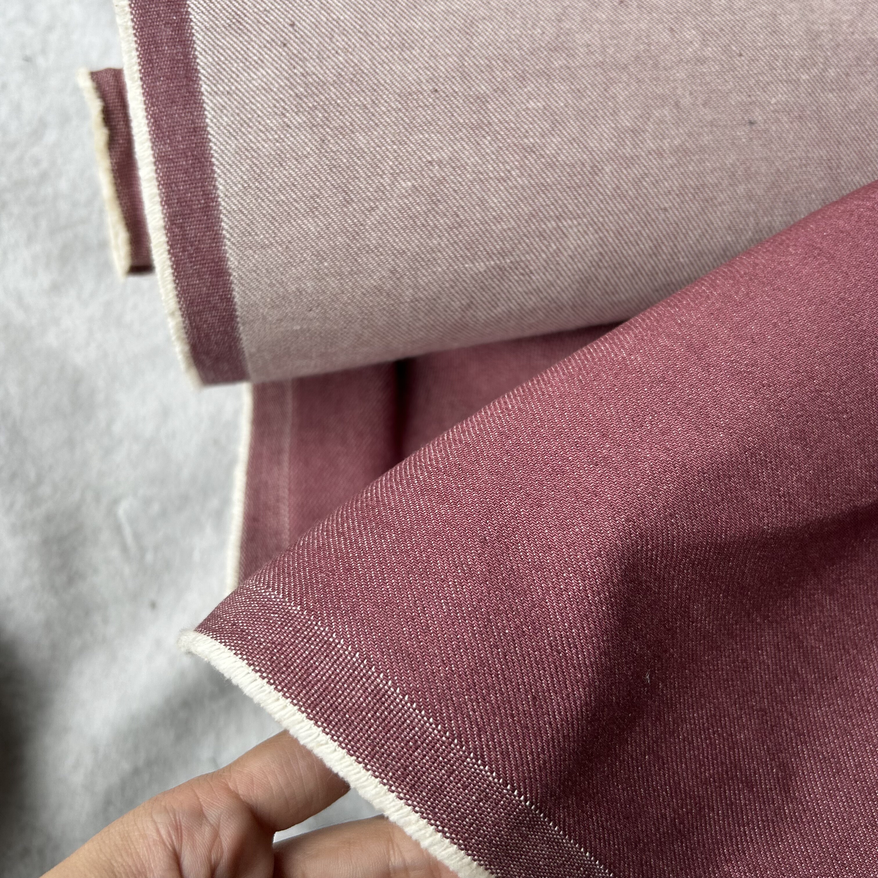 进口全棉牛仔面料棕红色全棉常规厚度原牛原浆丹宁牛仔裤子布料