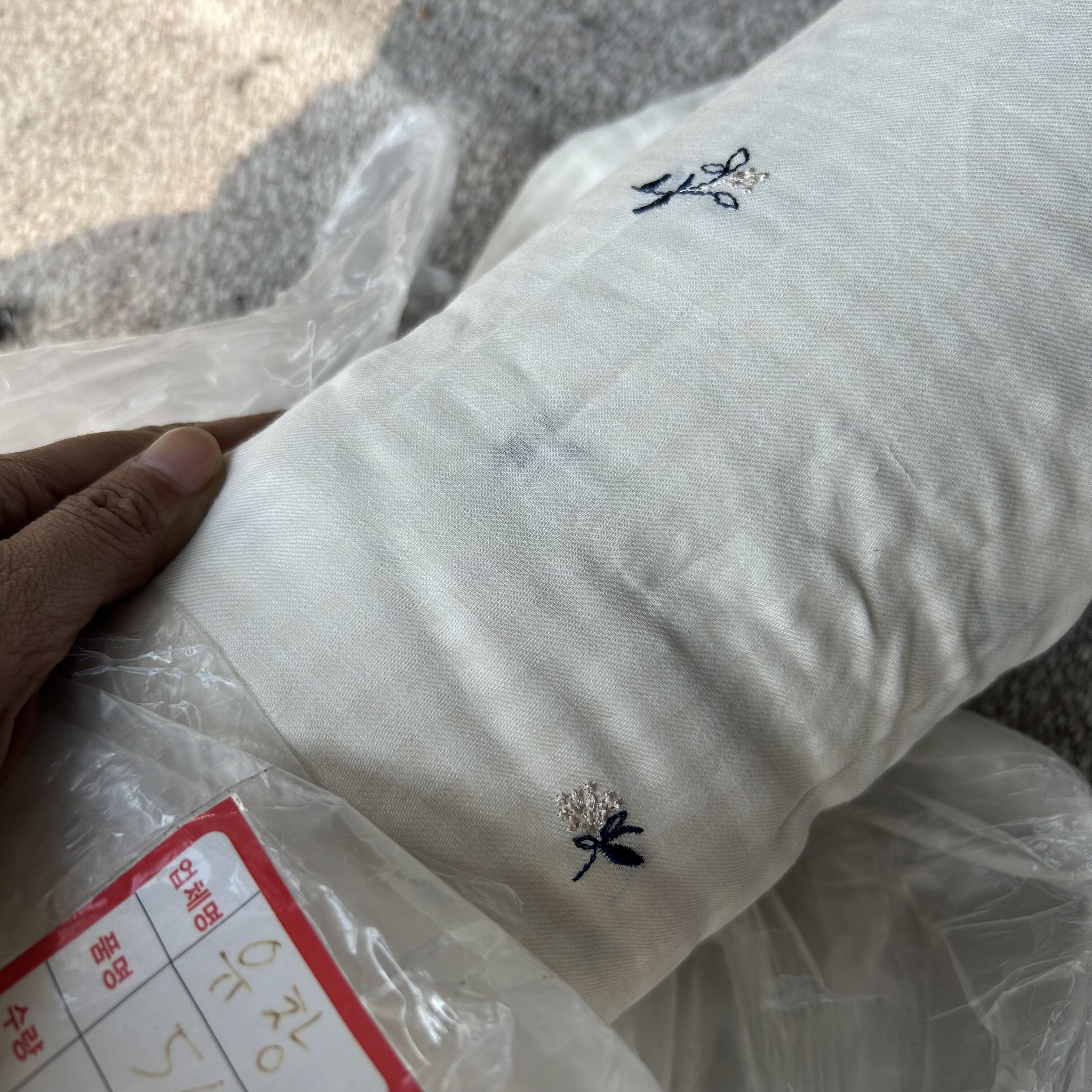 韩国进口全棉刺绣面料柔软睡衣布料亲肤纯棉婴儿可用无荧光a类