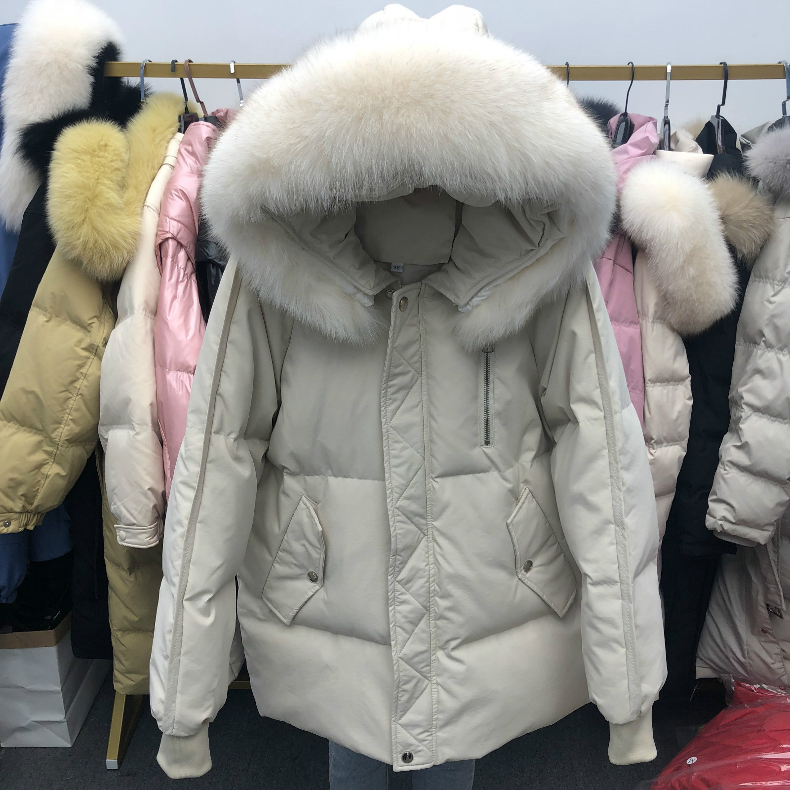 2025年新款小款羽绒服女xs短款小个子150cm宽松加厚大毛领冬外套