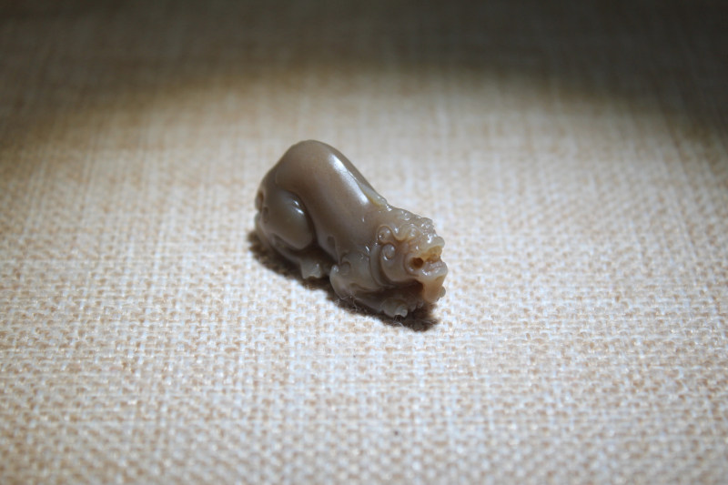 新疆和田玉籽料文玩手机钥匙小挂件吊坠项手串链牌转运珠糖料貔貅