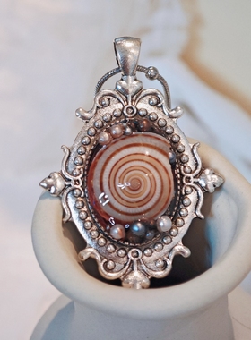 维多利亚哥特风草帽螺小众设计个性项链男女通用宫廷复古不锈钢链