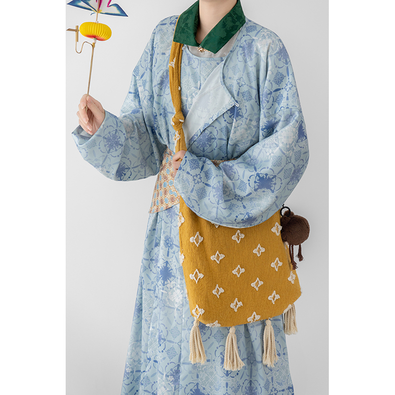摸鱼儿唐制印花圆领袍提花抱腰灯笼裤可爱日常通勤汉服