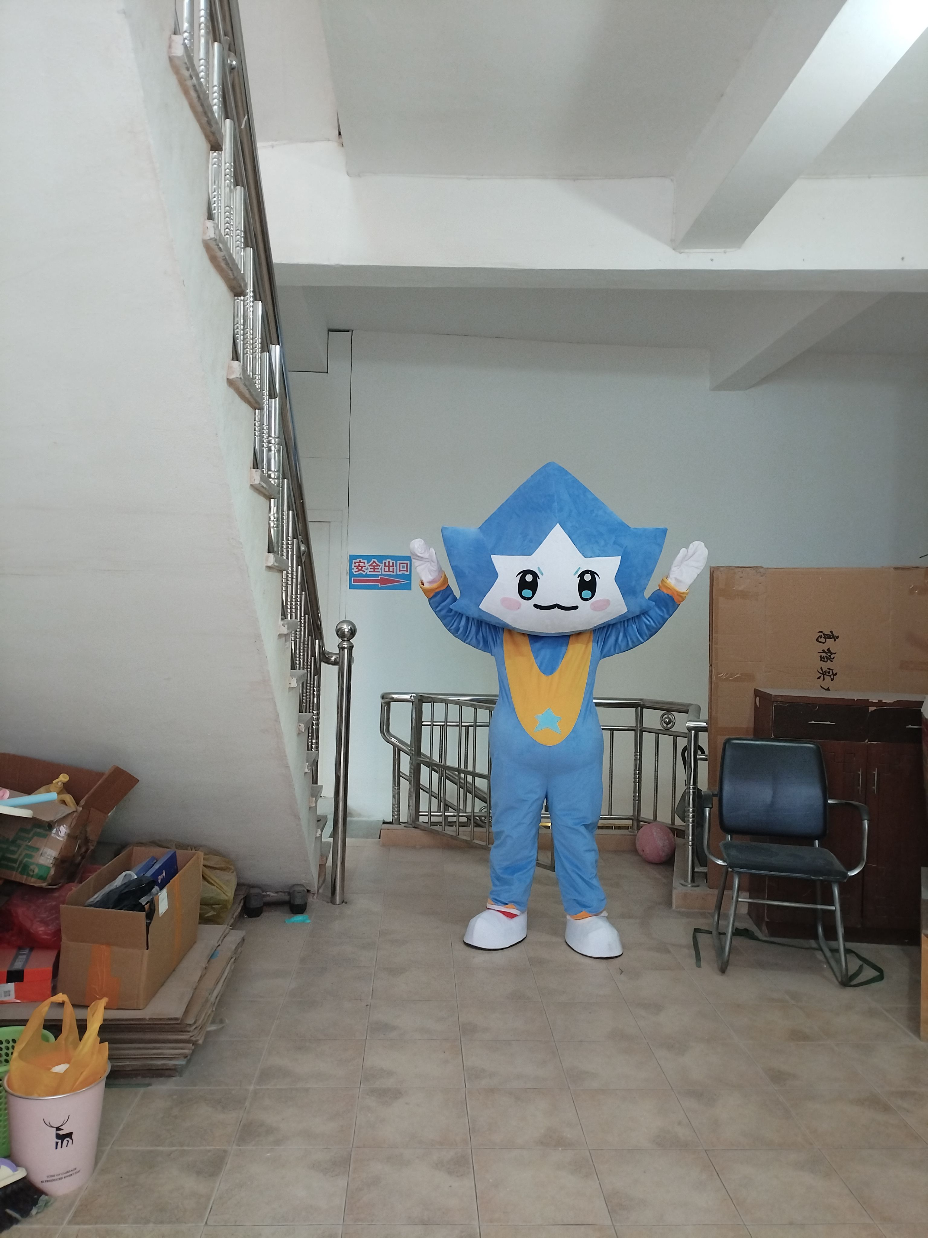 来图定做长毛绒短毛绒人偶服装成人玩偶头套，活动暖场展示道具