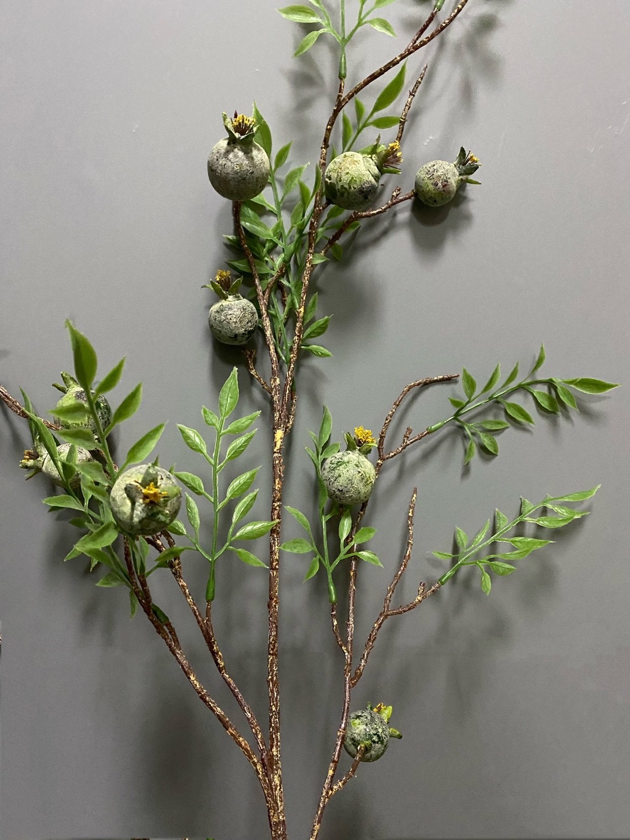 假花花客厅茶几花艺摆件餐桌摆设防真花束单支石榴果树枝绢花