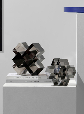 极简风轻奢样板间桌面书柜书靠几何十字方块装饰品意式摆件