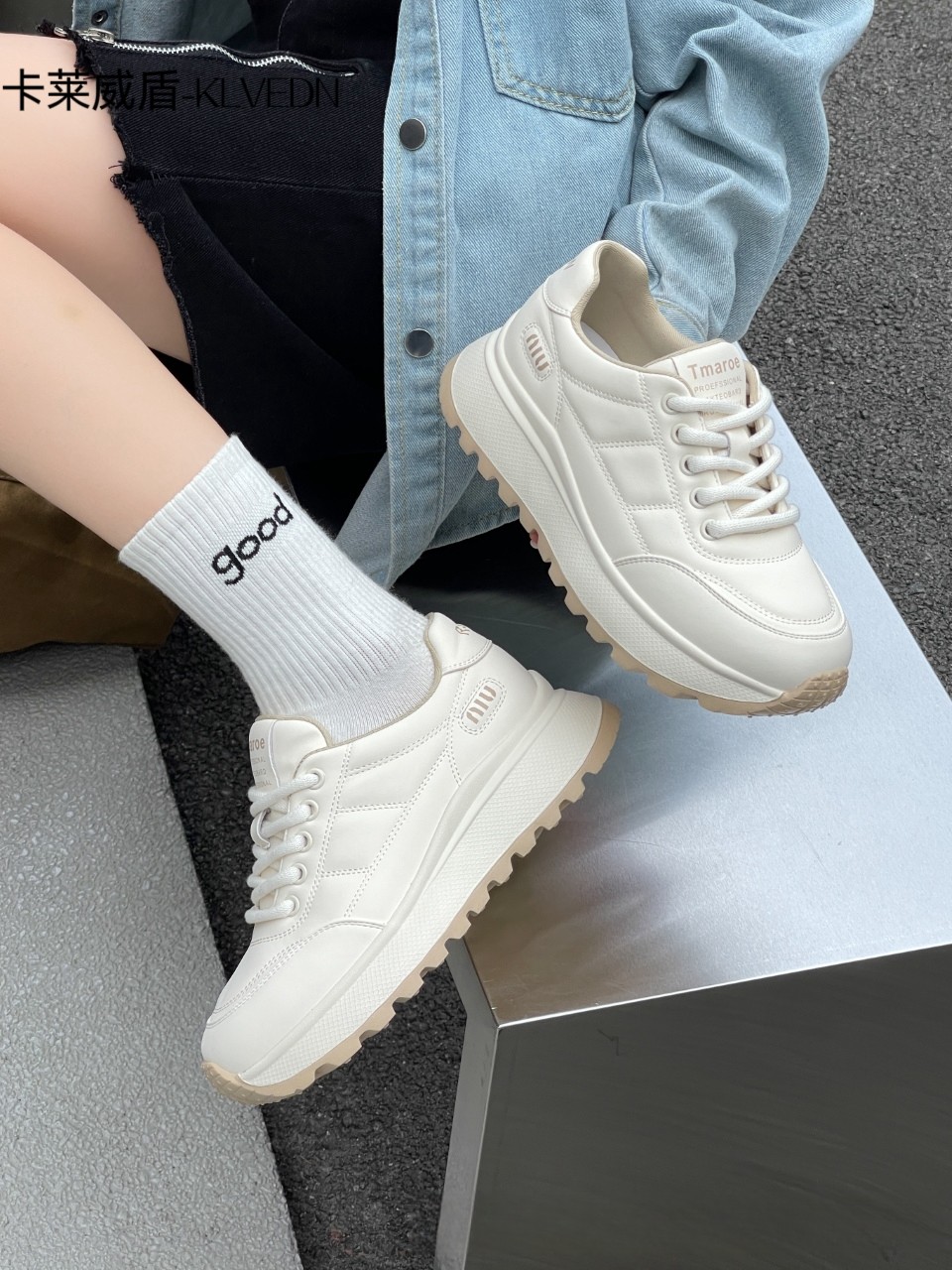 卡莱威盾踩屎感休闲板鞋女鞋爆款小白鞋厚底松糕运动鞋ins9261070