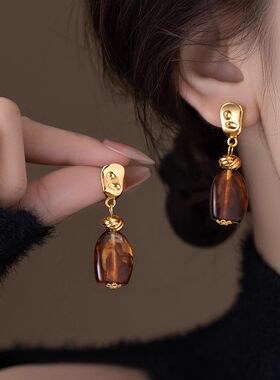 巴黎【设计师】Camping Kiss琥珀长款耳环女2026新款吊坠耳钉耳饰