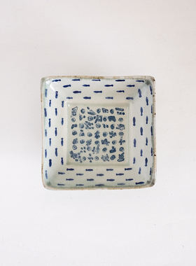 砥部烧 石井桃子 鱼纹方形小盘染付手绘角皿豆皿作家陶艺日本直邮