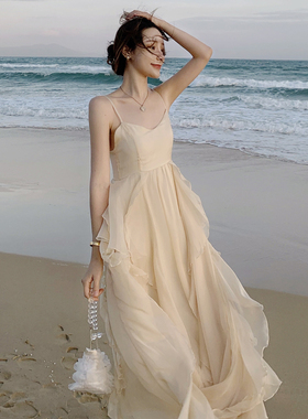 沙滩裙女三亚绝美小裙大理洱海裙子海边拍照衣服超仙度假风连衣裙